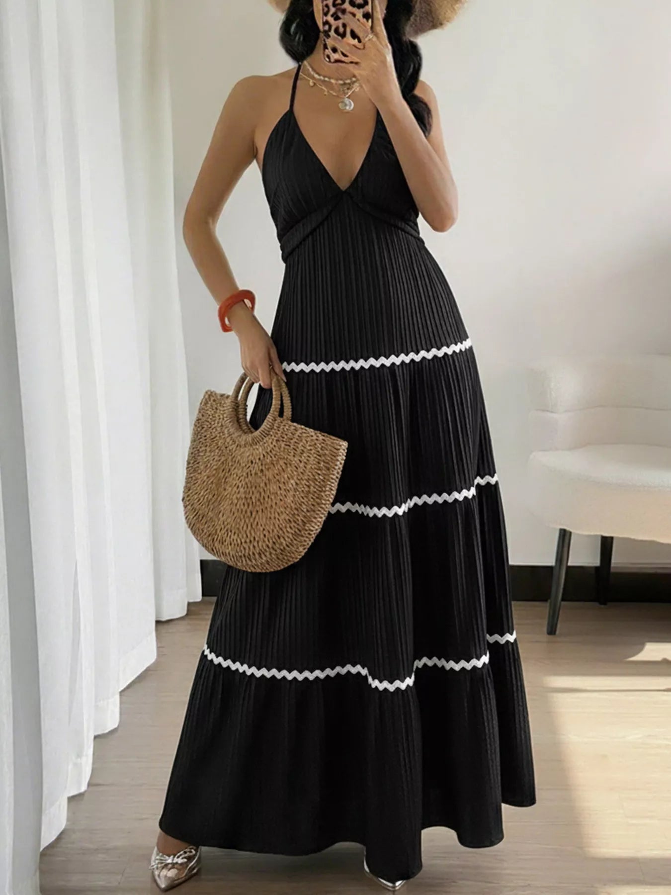 Halter Neck Pleated Maxi Dress Black / M