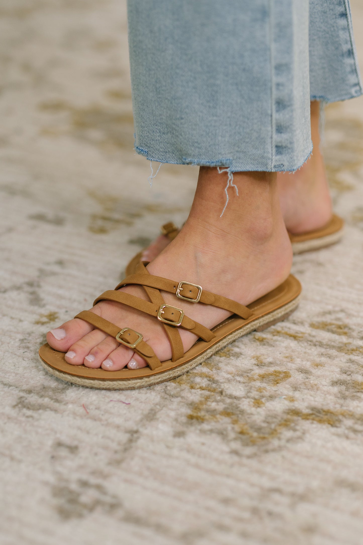 Trusty Strappy Sandals in Light Tan