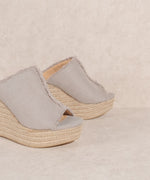 Such Bliss Distressed Linen Wedge