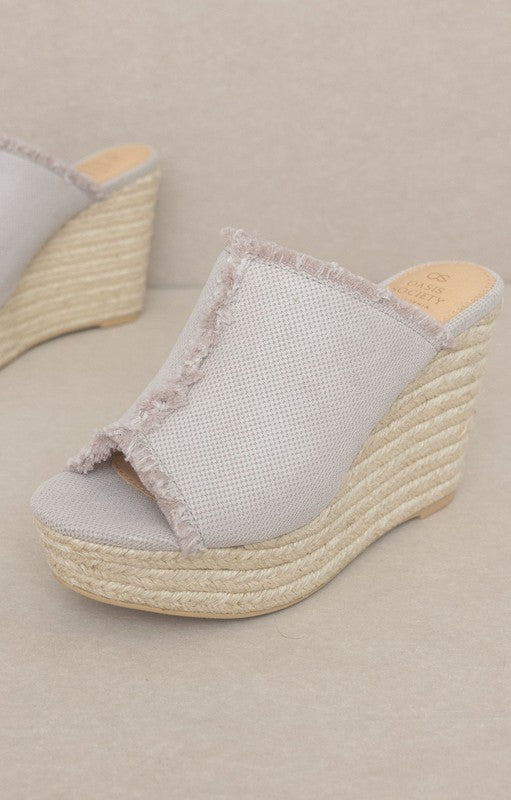 Such Bliss Distressed Linen Wedge