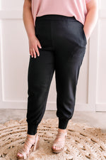 Chic Jogger Pant With Pockets In Black Onyx